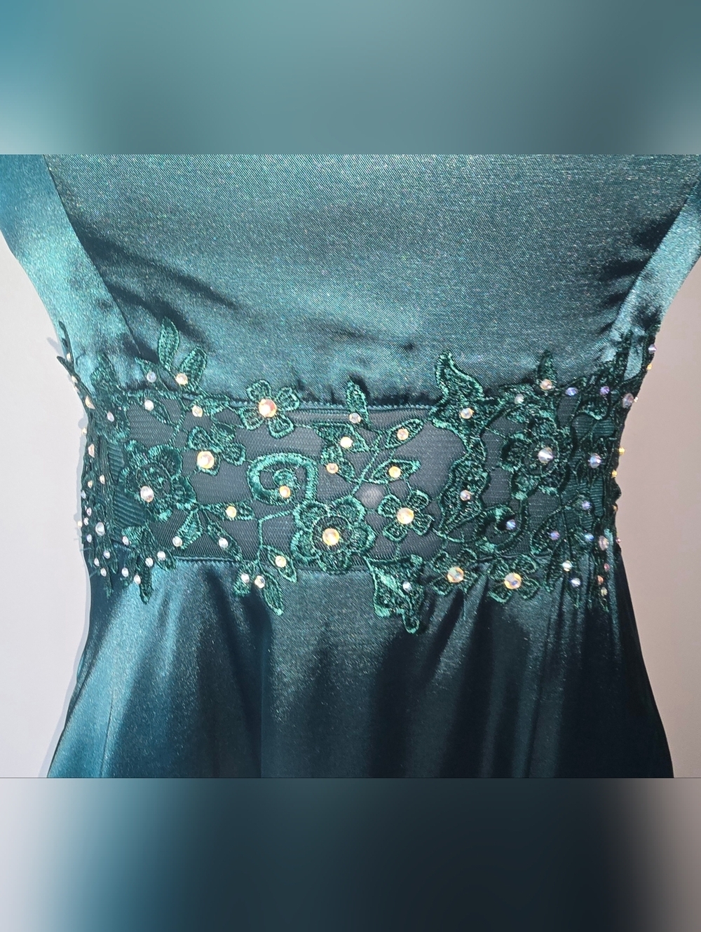 City Triagle Satin Gown, Emerald Prom or Formal Dress, Womens size 1 Floral - Picture 6 of 16